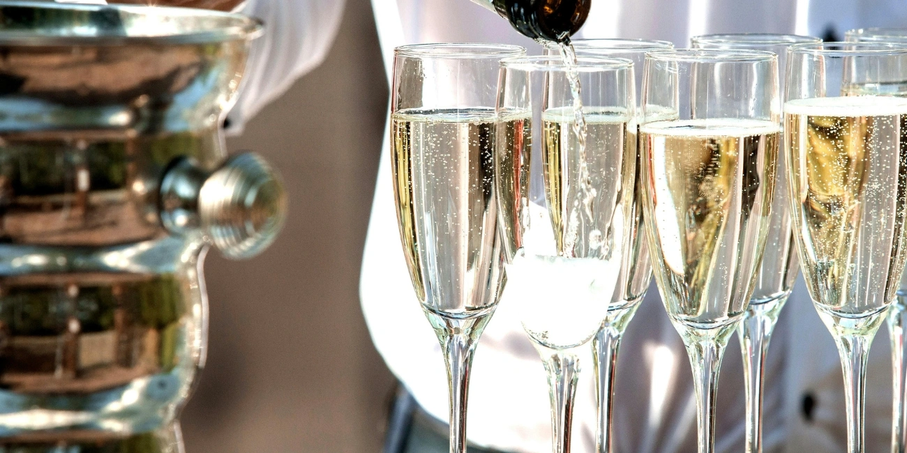 The White Horse Baston Fizz